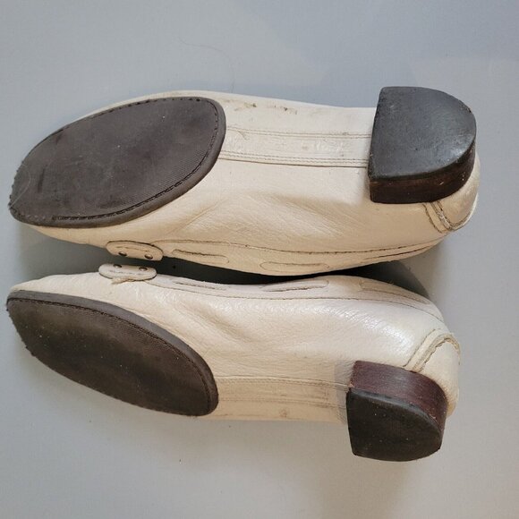 Talbots Beige Leather Moccasin Loafer Flat Ribbon Bow and Trim Wm Size 7.5 B - Picture 6 of 7